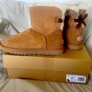 New WTO UGG Mini Bailey Bow II W Size 11